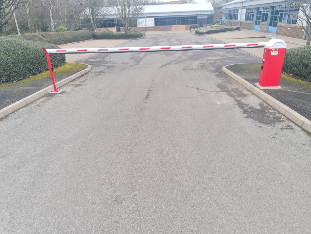 Automatic car park barrier