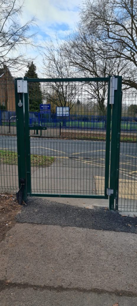 automated-electric-door-with-contactless-access