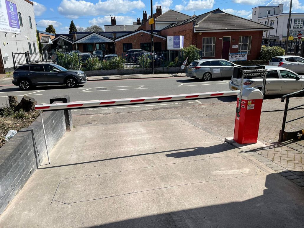 Unison automatic barrier for your car park