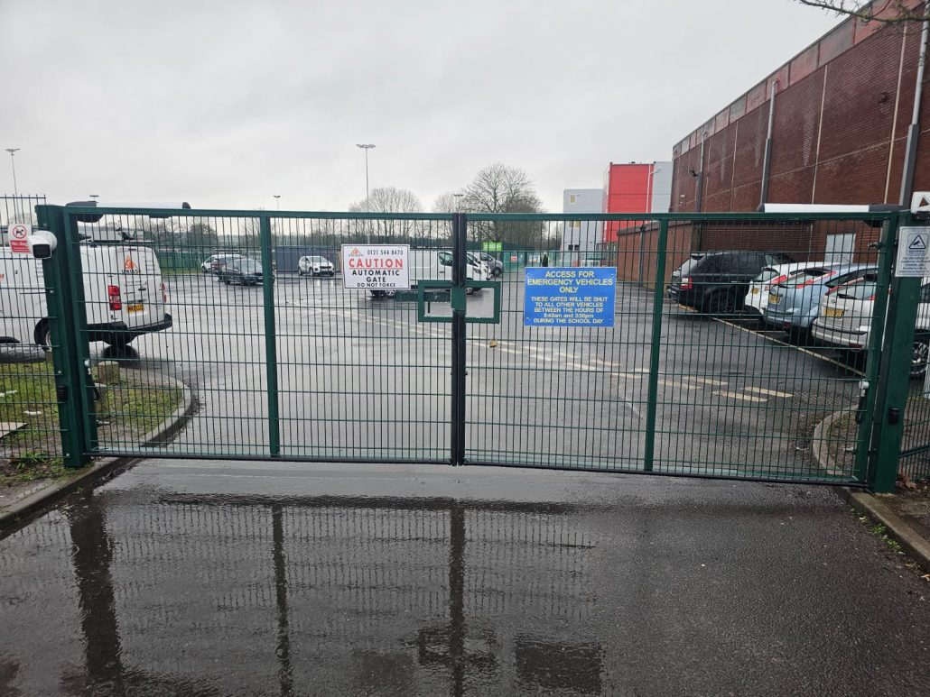 business car park manual gate