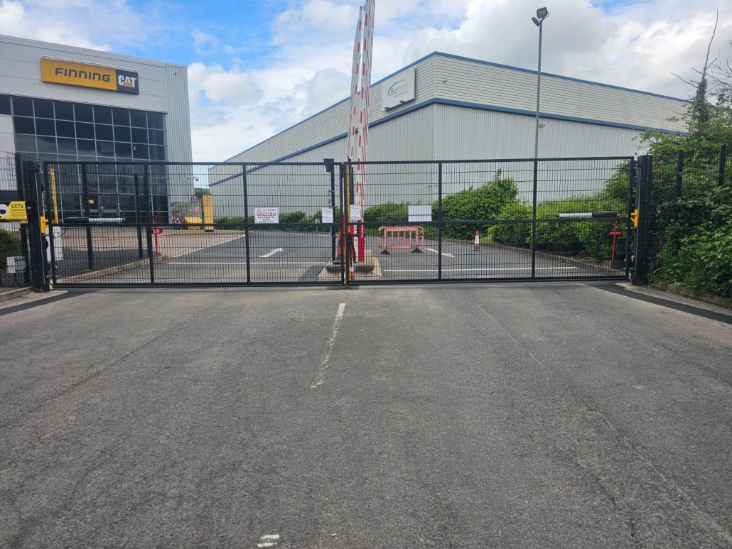 Access control automatic gate closed