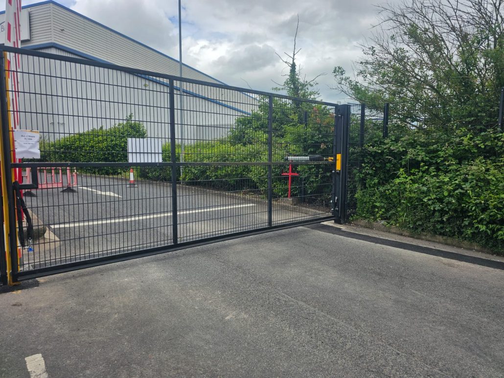 Access control automatic gate - right gate