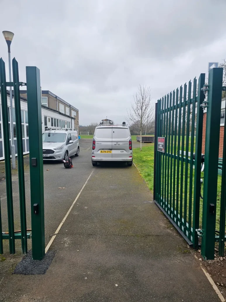 Automatic gate for education sector